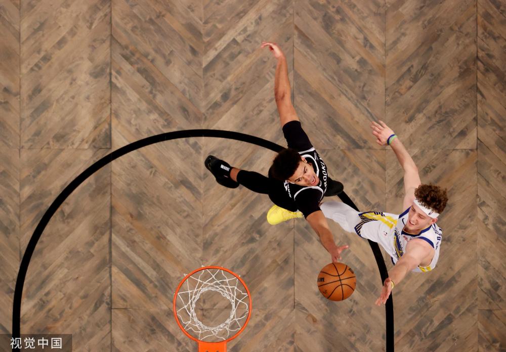 其成功背后 其成功背后