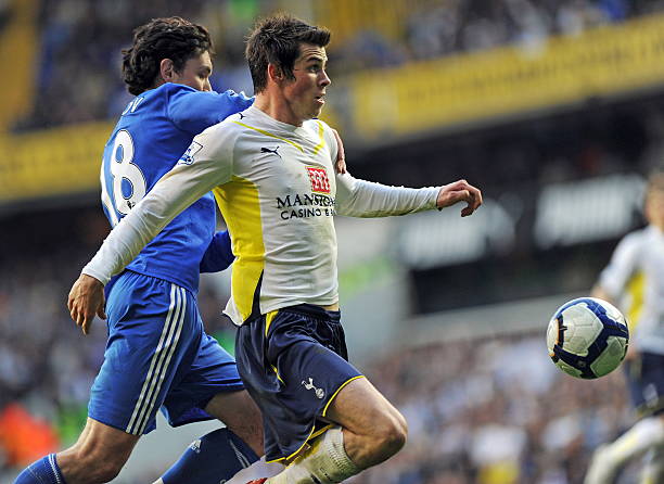 记录报：本菲卡希望留住A费，曼联有2000万欧回购条款.