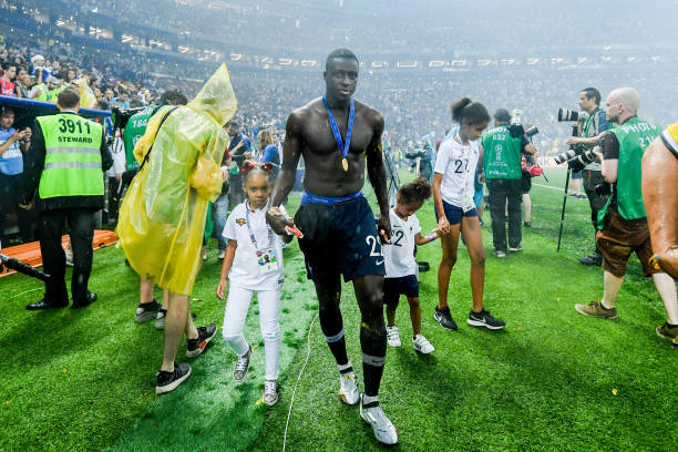 在近期的亚 在近期的亚